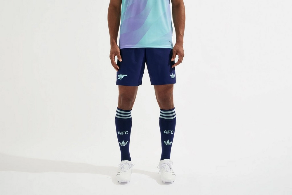 arsenal adidas herren 2425 authentic dritte shorts Kategorien für Arsenal-Unterstützer
